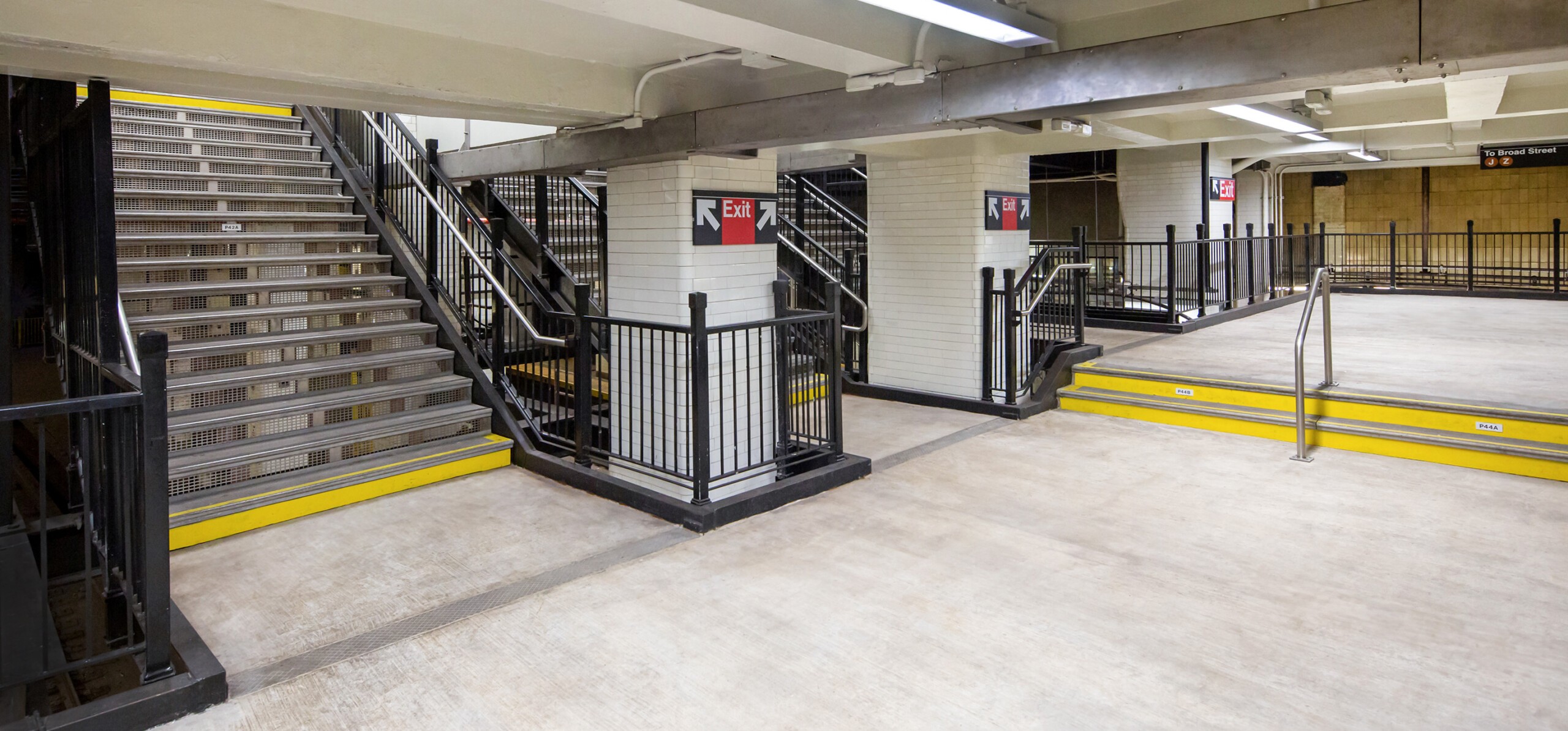 renovated mezzanine at Chambers Street Loop Station